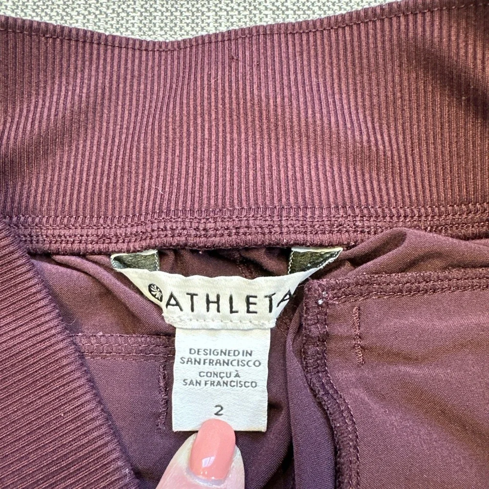 Athleta Bliss Joggers Pants Womens size 2 Plum‎ Purple Athleisure Lounge Comfort